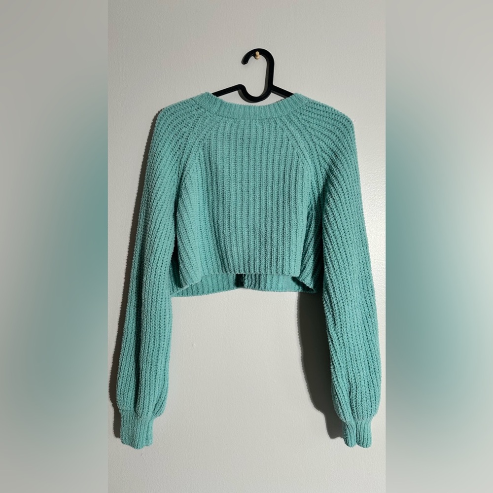 Full TILT CROP SWEATER - Picture 3 of 4